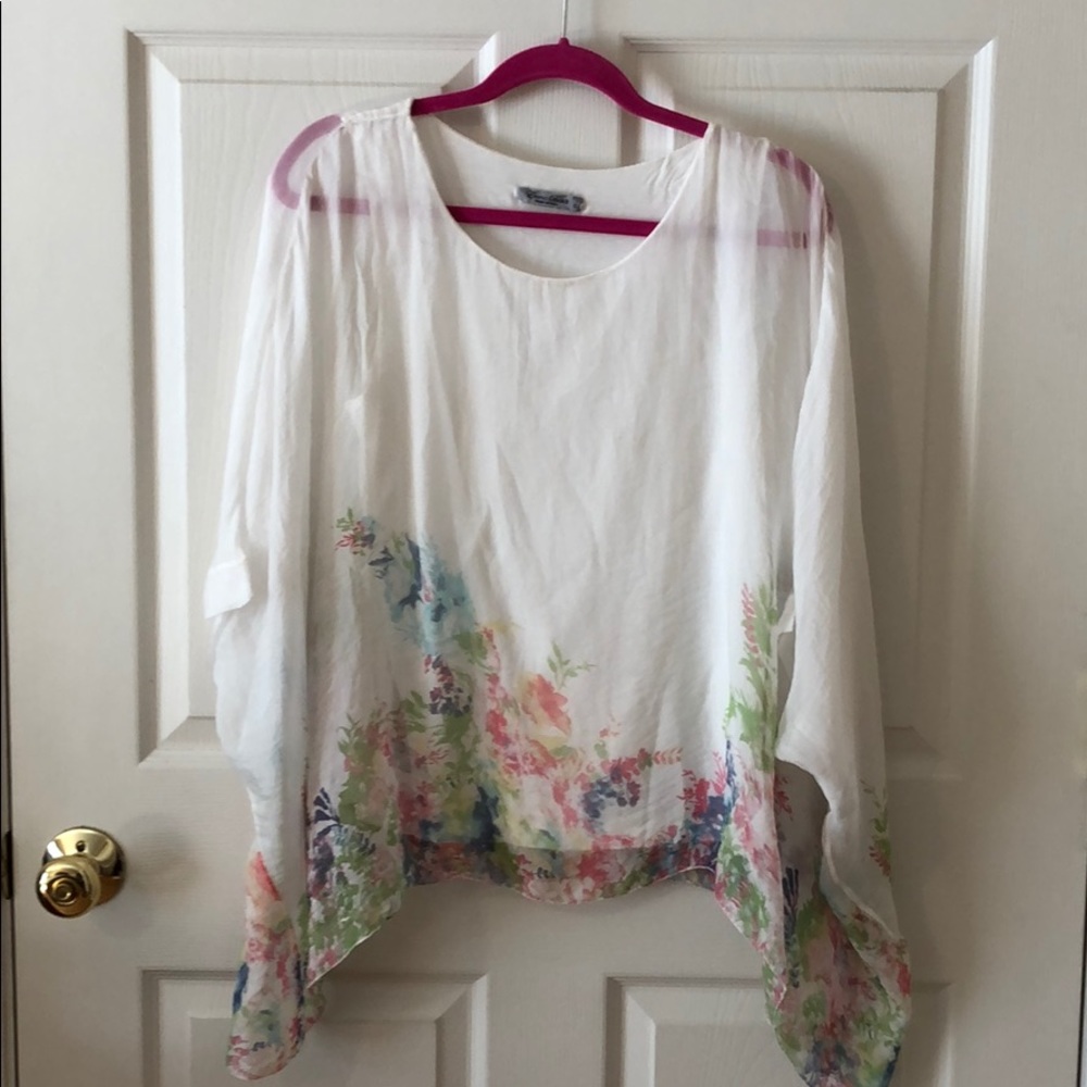 Floral print spring blouse
